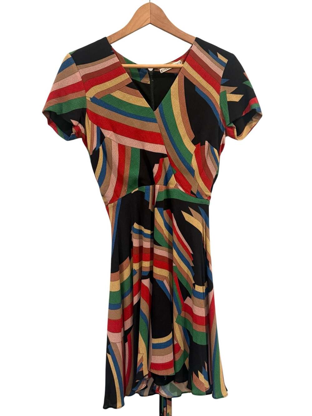 Alice + Olivia Adrianna Rainbow Stripe Geometric Print Short Sleeve Dress XS